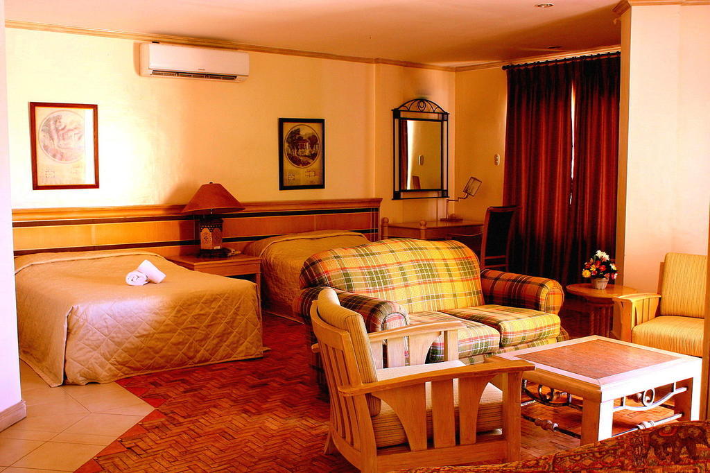 Club Morocco Resort And Country Club Subic Zimmer foto