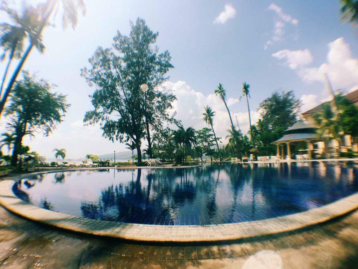 Club Morocco Resort And Country Club Subic Exterior foto